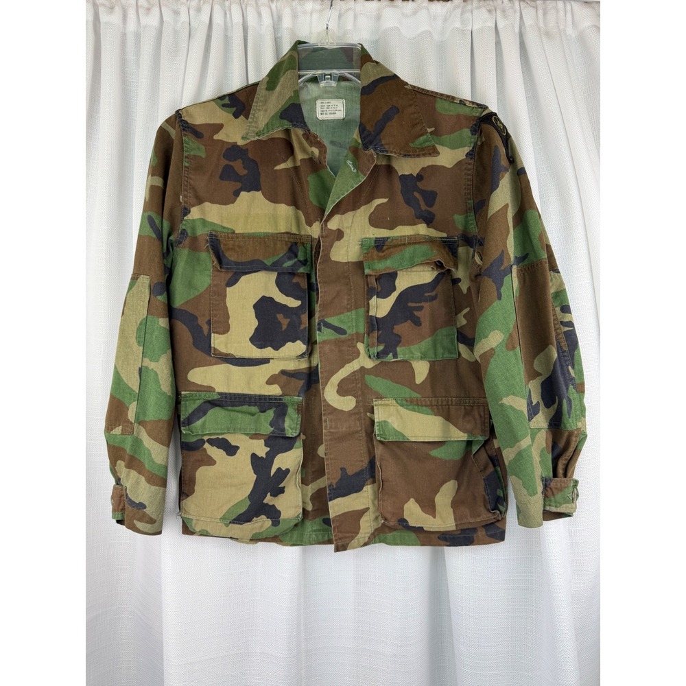 Vintage US Military Woodland Camo Combat Jacket Shacket Small X-Short 1982